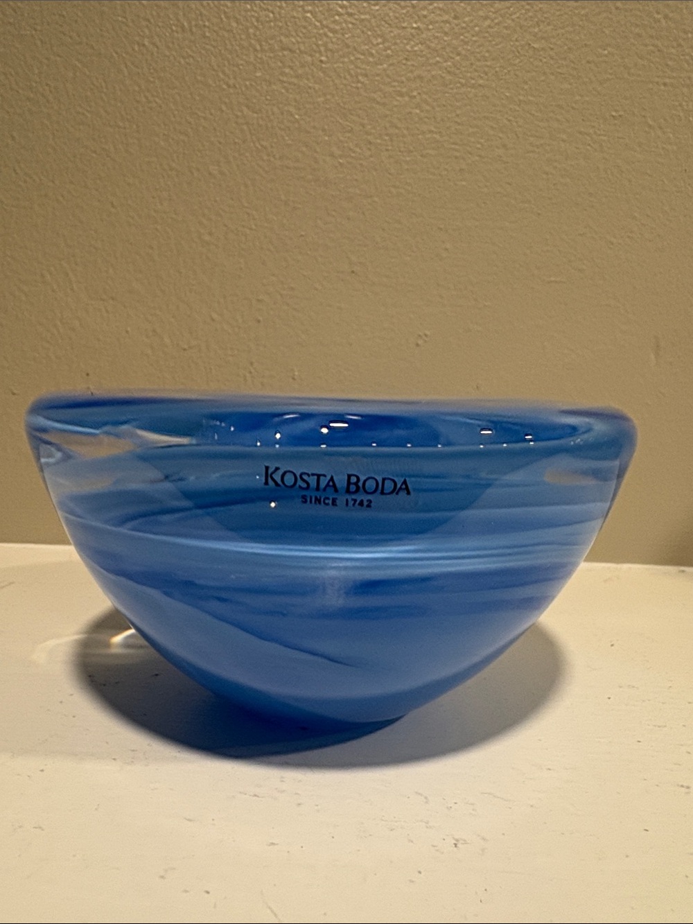 KOSTA BODA ATOLL 60015 BLUE SWEDISH CRYSTAL BOWL BY ANNA
EHRNER